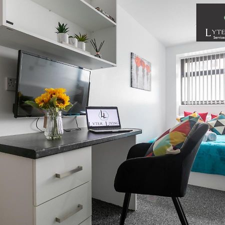 Studio Apartments By Lyter Living Desks & Wifi - Monthly Stays Available 莱切斯特 外观 照片