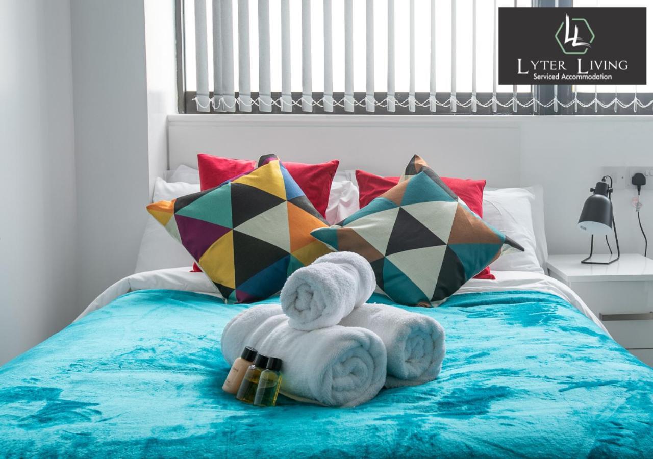 Studio Apartments By Lyter Living Desks & Wifi - Monthly Stays Available 莱切斯特 外观 照片