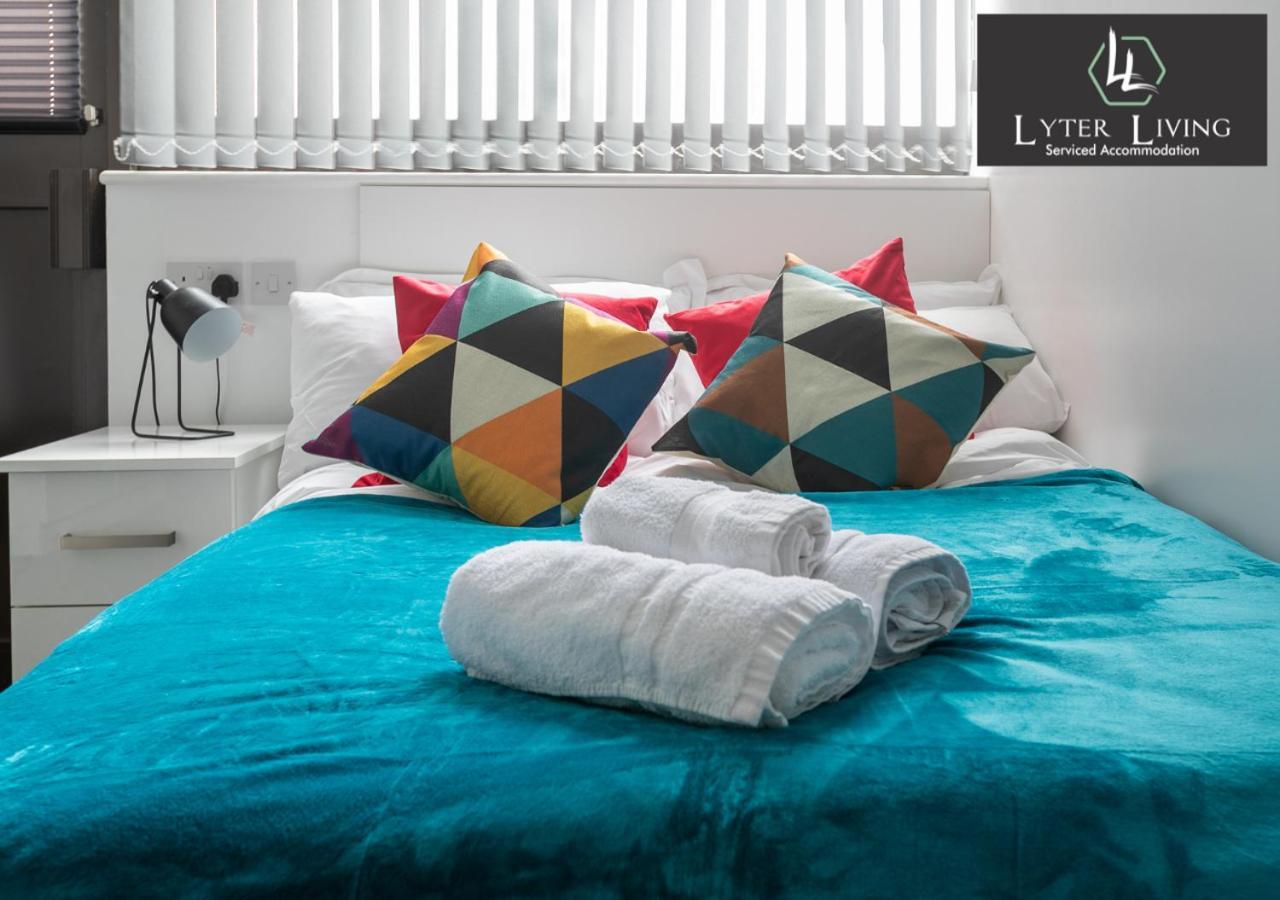 Studio Apartments By Lyter Living Desks & Wifi - Monthly Stays Available 莱切斯特 外观 照片