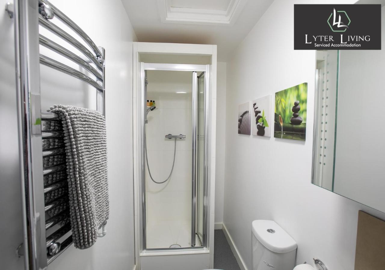 Studio Apartments By Lyter Living Desks & Wifi - Monthly Stays Available 莱切斯特 外观 照片